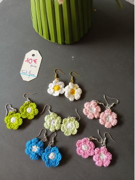 BOUCLES D OREILLES FLEURS fait main